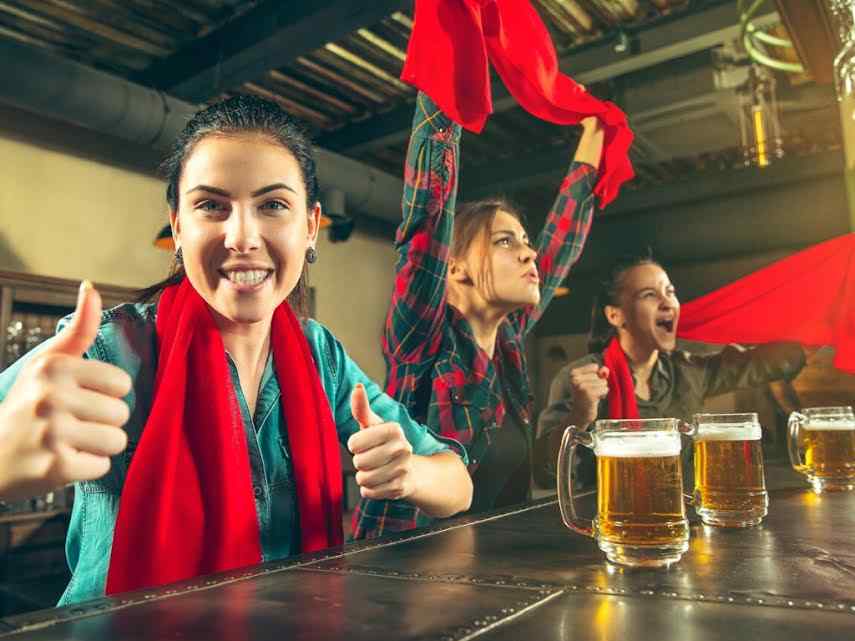 Catch the Game & Sip a Pint: Best Sports Bars in Dubai at Belgian Beer Cafe