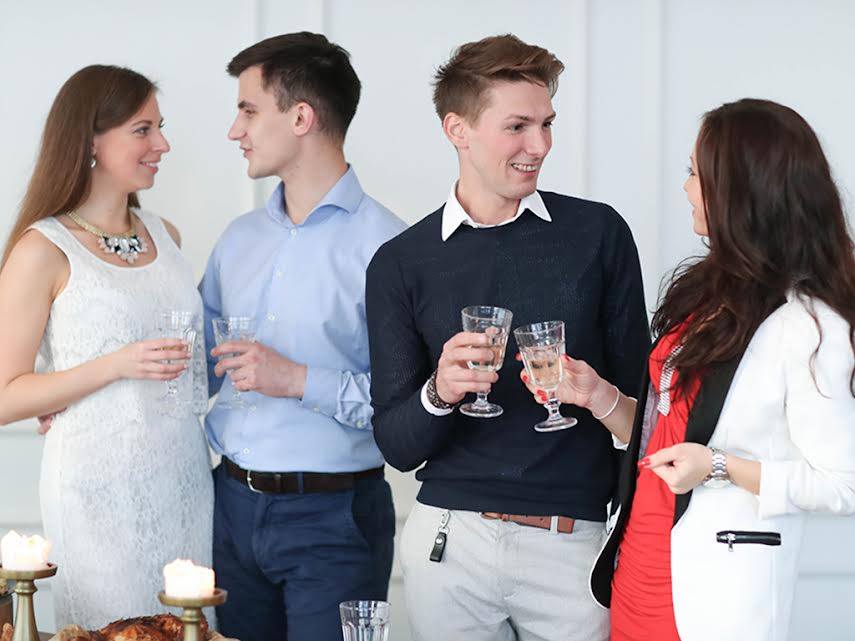 The Ultimate Guide to Pairing Wines With Your Christmas Eve Menu