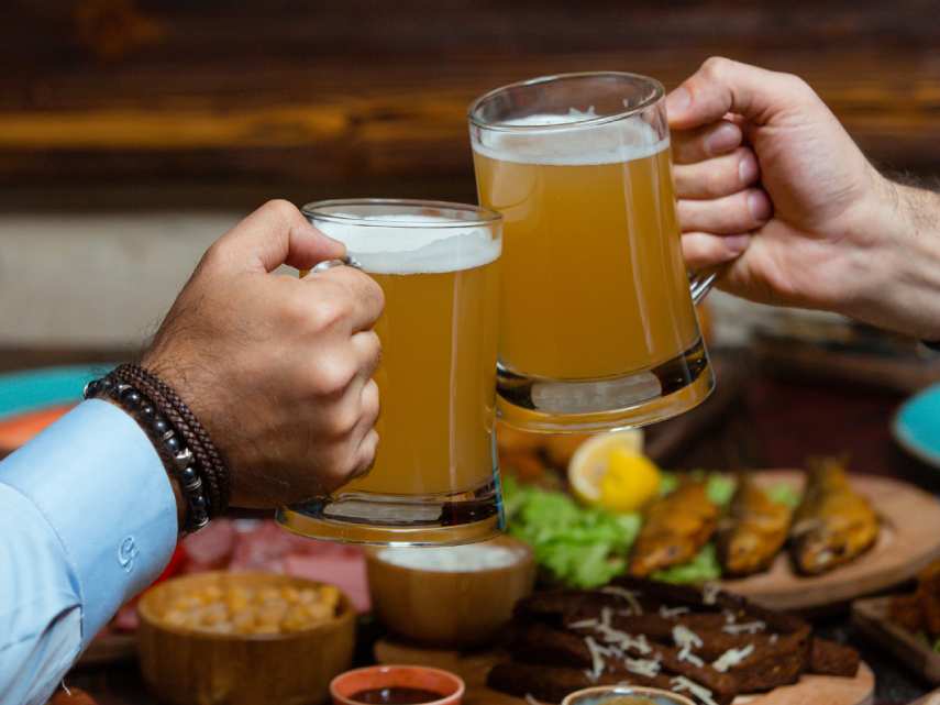 Cheers to Deals: Your Guide to the Best Happy Hours & Brews in Dubai